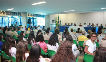 fora-de-marco001.jpg