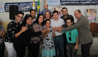 posa5ff5d4b0a1549372971.jpg